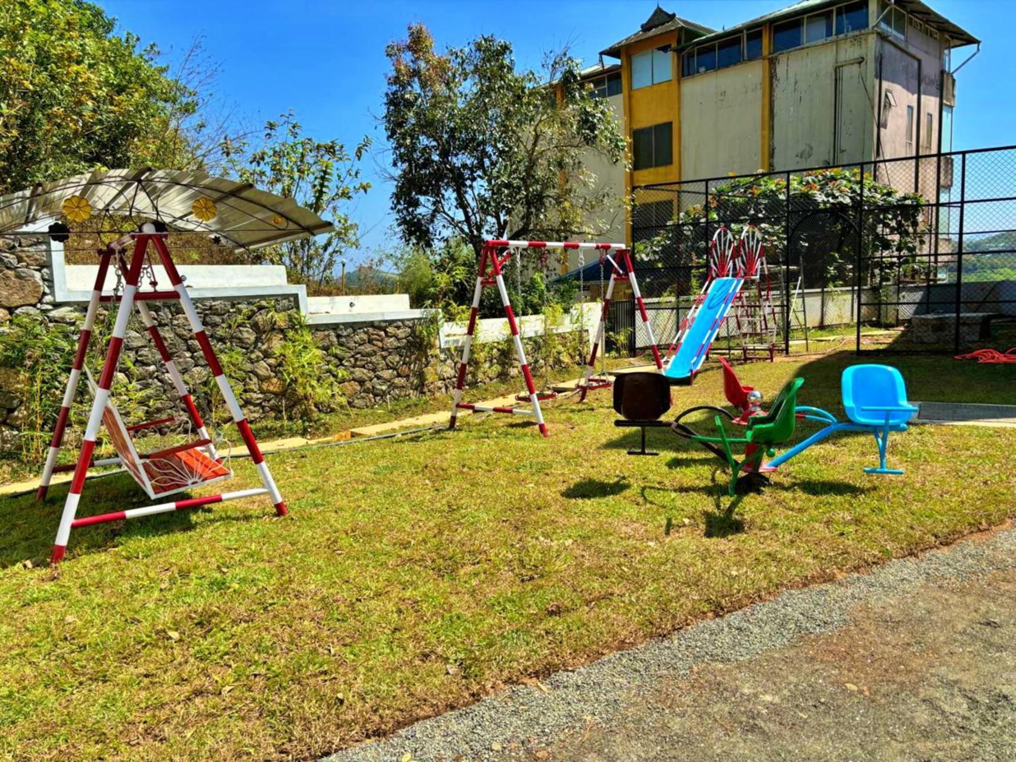 Vaga Nakshathra Suites วากามอน ภายนอก รูปภาพ