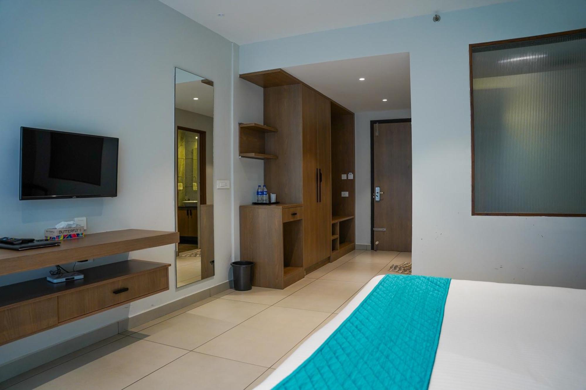 Vaga Nakshathra Suites วากามอน ภายนอก รูปภาพ